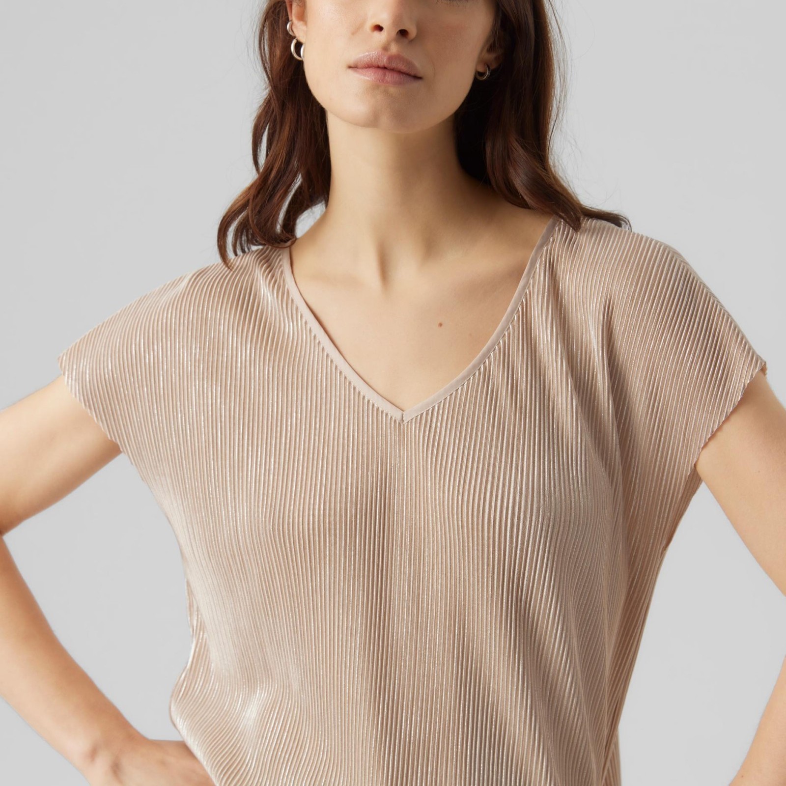CAMISETA DORADA