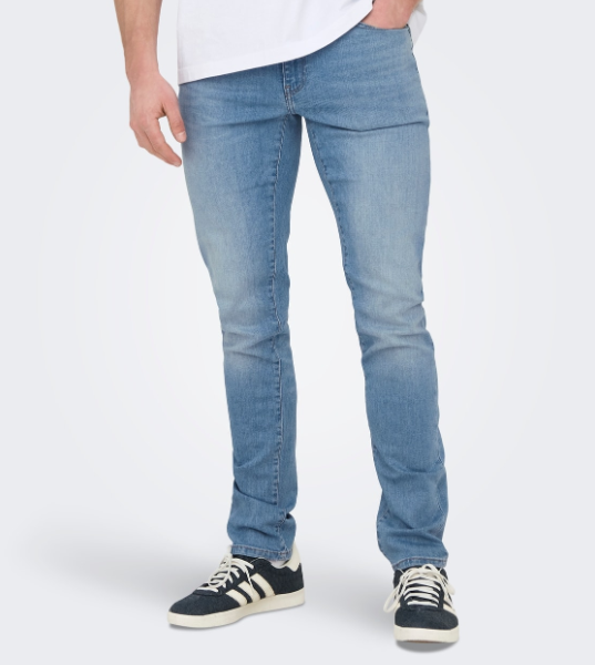 JEANS SLIM CLARO