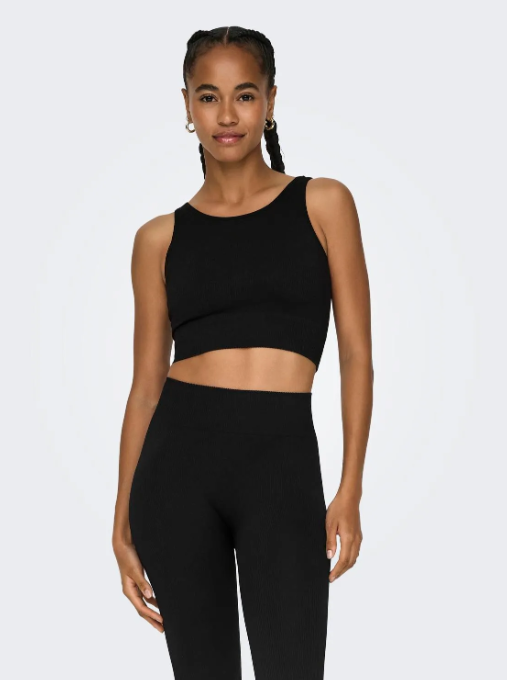 TOP CUELLO EN U NEGRO