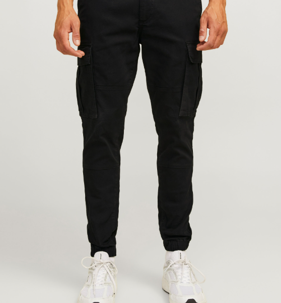 PANTALON CARGO PUÑO NEGRO