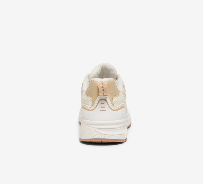 ZAPATILLA DEPORTIVA BLANCA Y BEIGE