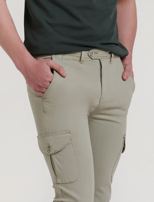PANTALON CHINO CARGO KAKI