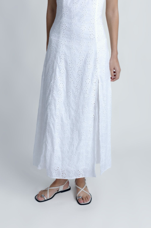 VESTIDO MIDI PERFORADO