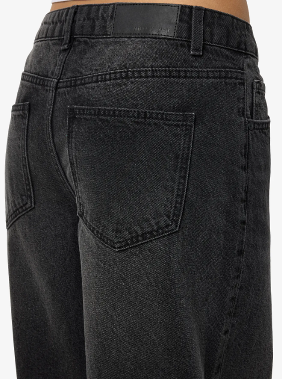 PANTALON ANCHO NEGRO